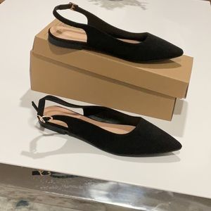 Ankle buckle flat brand new